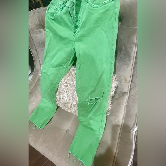 KUT jeans size 8… hole in left knee, bought them brand new like that. - Picture 2 of 8